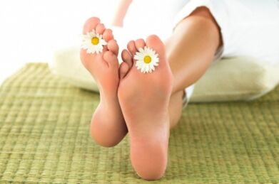 Foot hygiene is a prevention against fungi
