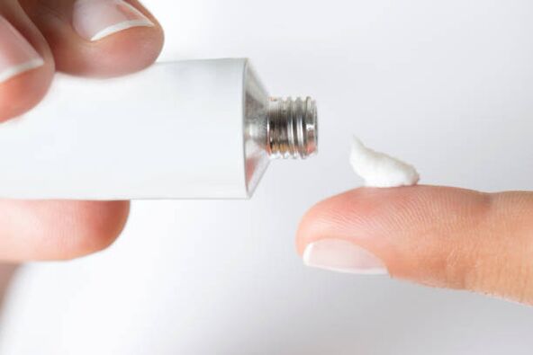 Cream for treating toenail fungus